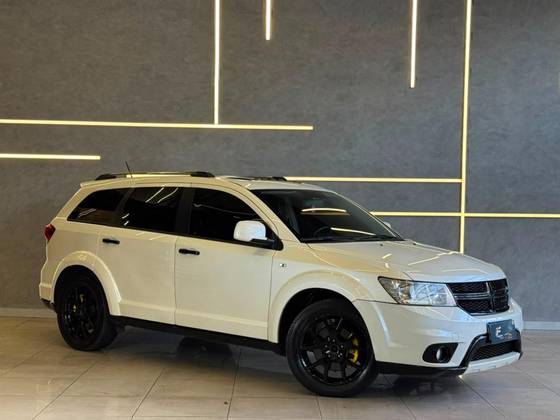 DODGE JOURNEY 3.6 RT AWD V6 GASOLINA 4P AUTOMÁTICO DODGE JOURNEY 3.6 RT AWD V6 GASOLINA 4P AUTOMÁTICO